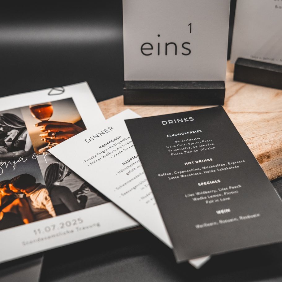 Hochzeit Einladungskarte minimalistisch